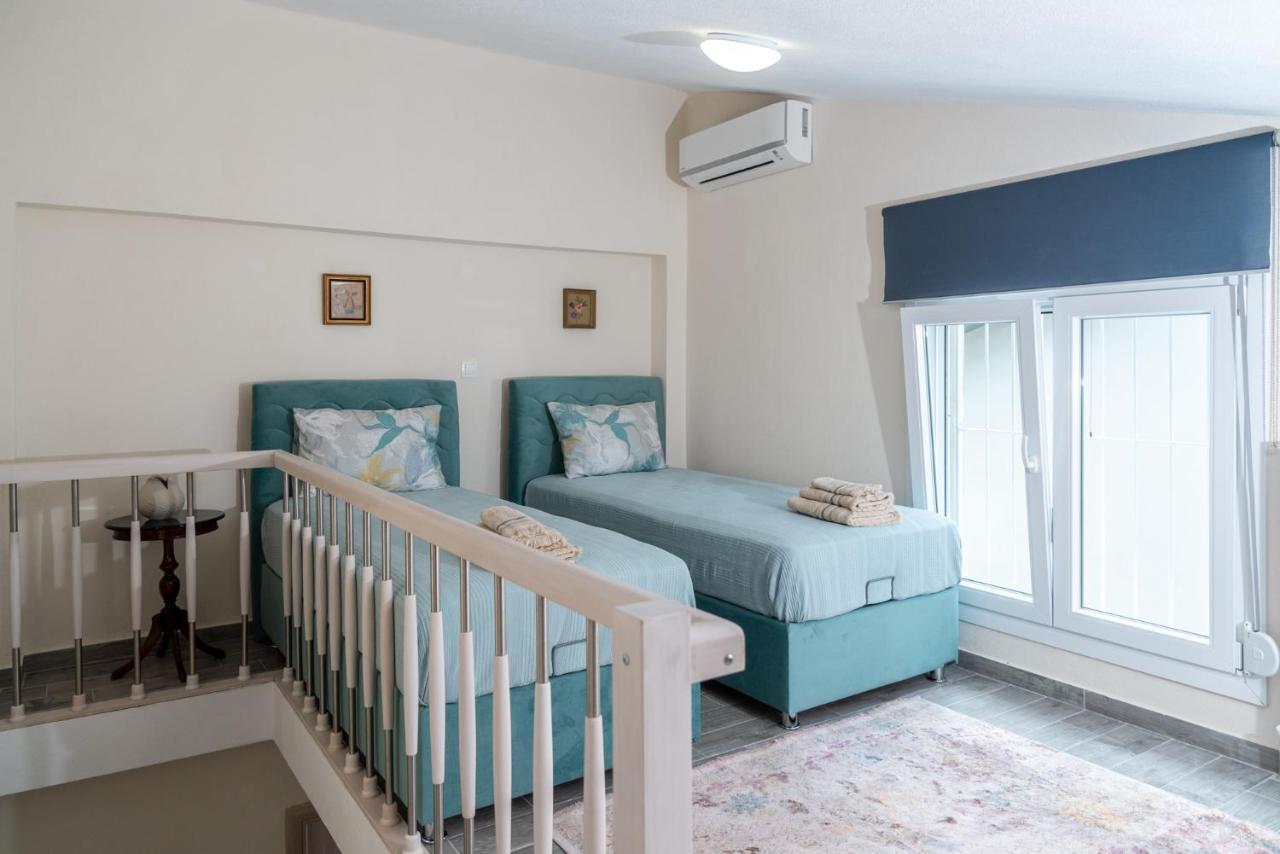 Villa Serafima Nikiti  Bagian luar foto